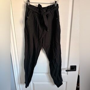 Dynamite Women's Black Linen Jogger